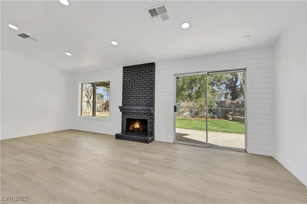 1905 Joella, Las Vegas, NV 89108