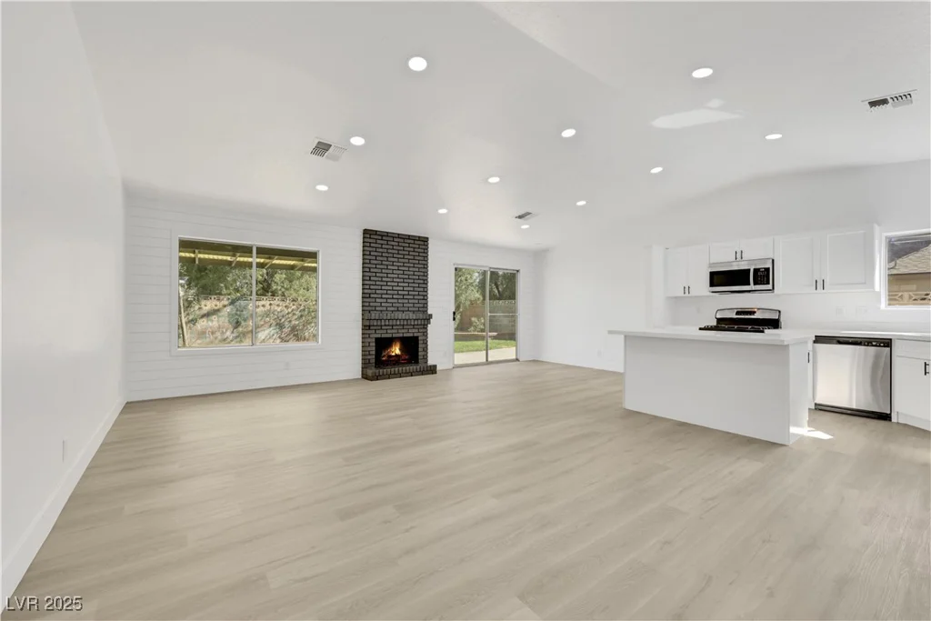 1905 Joella, Las Vegas, NV 89108