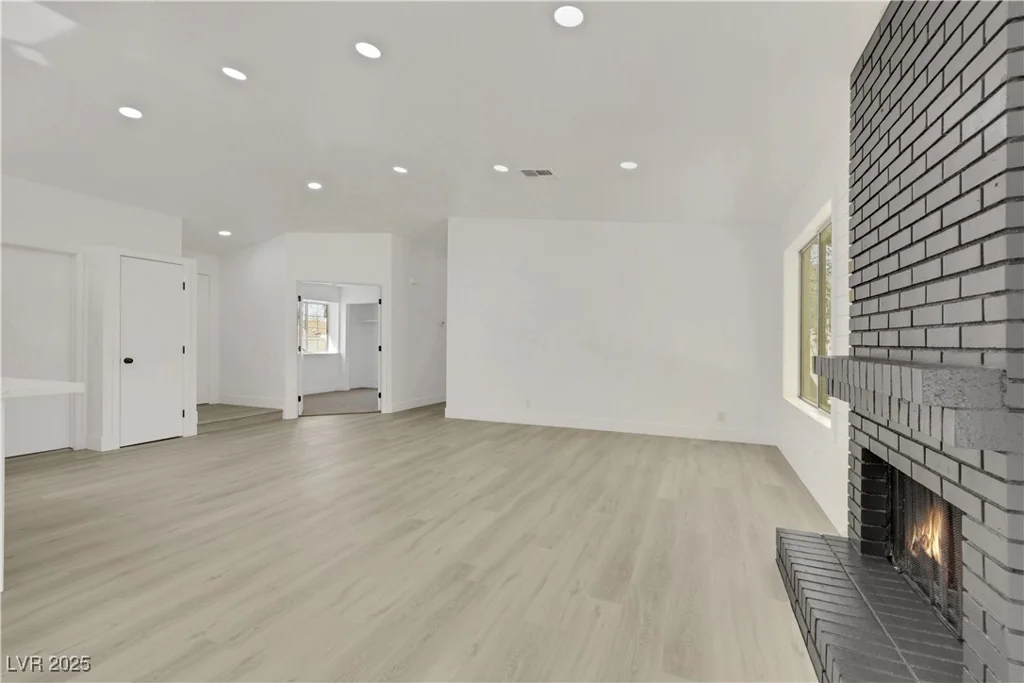 1905 Joella, Las Vegas, NV 89108