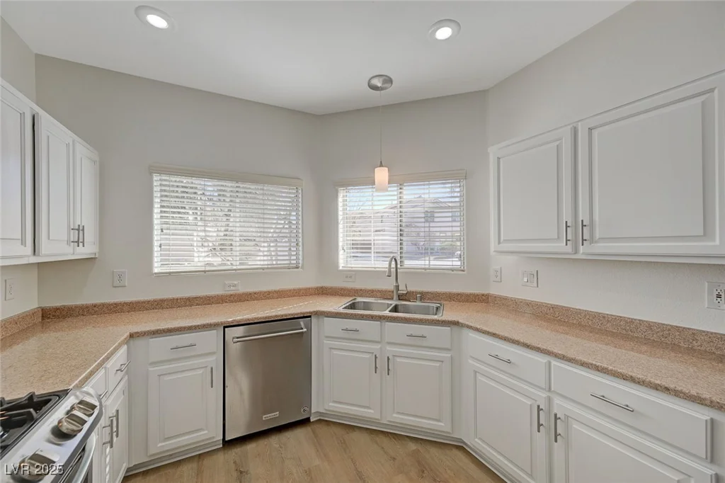 1163 Tumbling River, Henderson, NV 89052