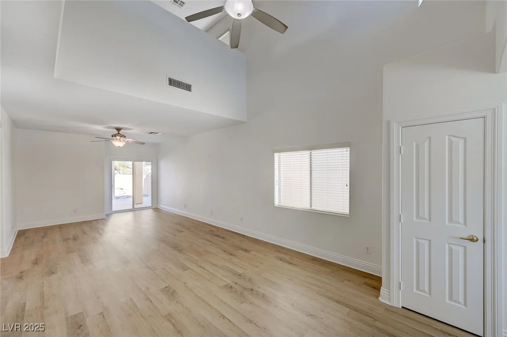 1163 Tumbling River, Henderson, NV 89052