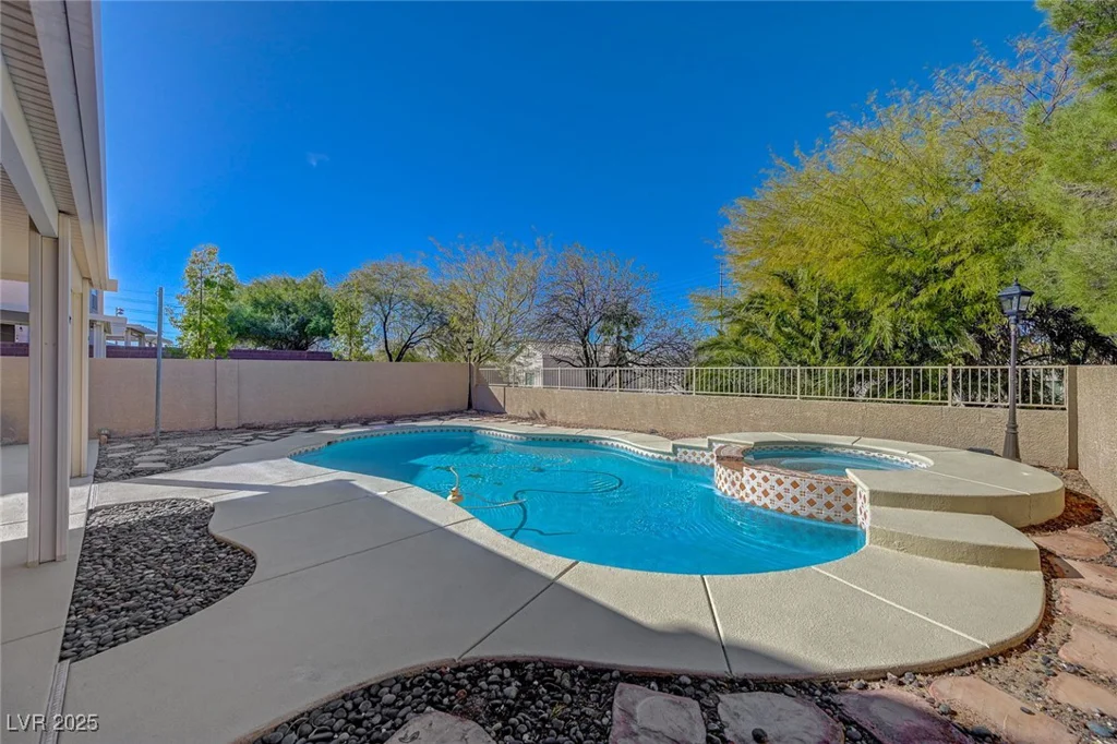 1163 Tumbling River, Henderson, NV 89052
