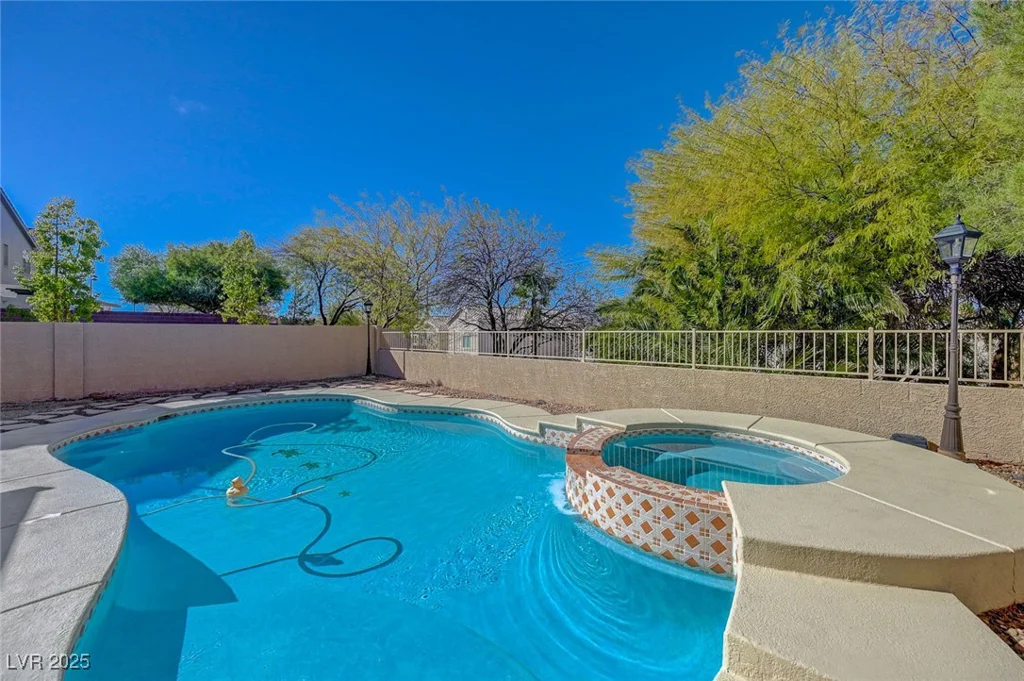1163 Tumbling River, Henderson, NV 89052