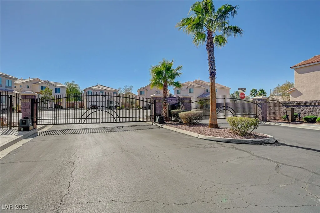 1163 Tumbling River, Henderson, NV 89052