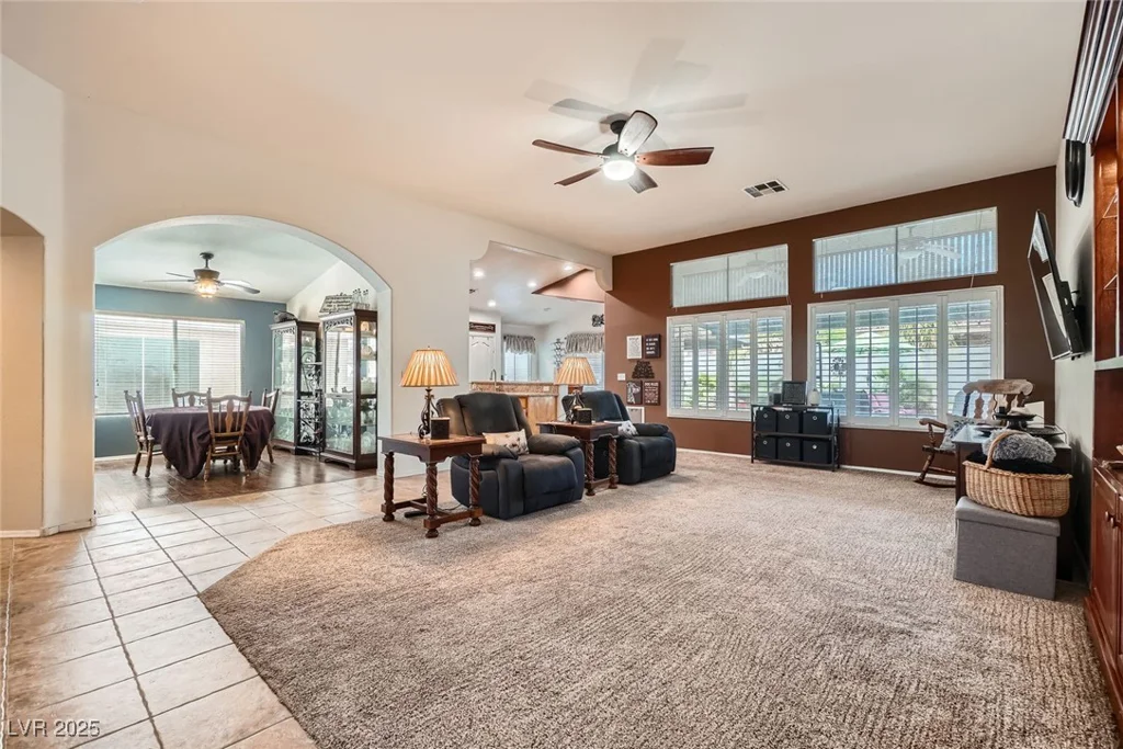 9071 Ravenhurst, Las Vegas, NV 89123