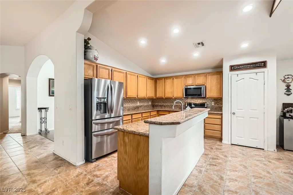 9071 Ravenhurst, Las Vegas, NV 89123