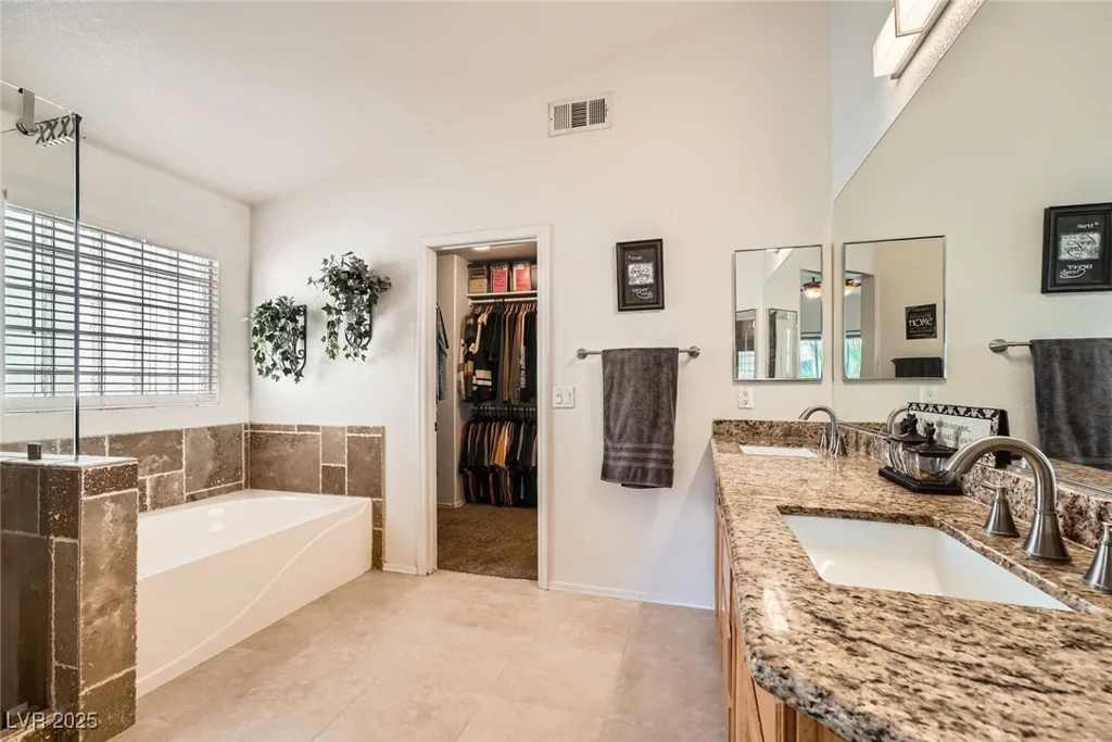 9071 Ravenhurst, Las Vegas, NV 89123