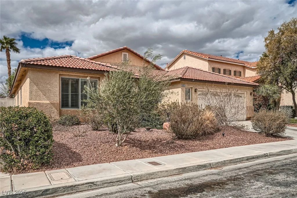 9071 Ravenhurst, Las Vegas, NV 89123