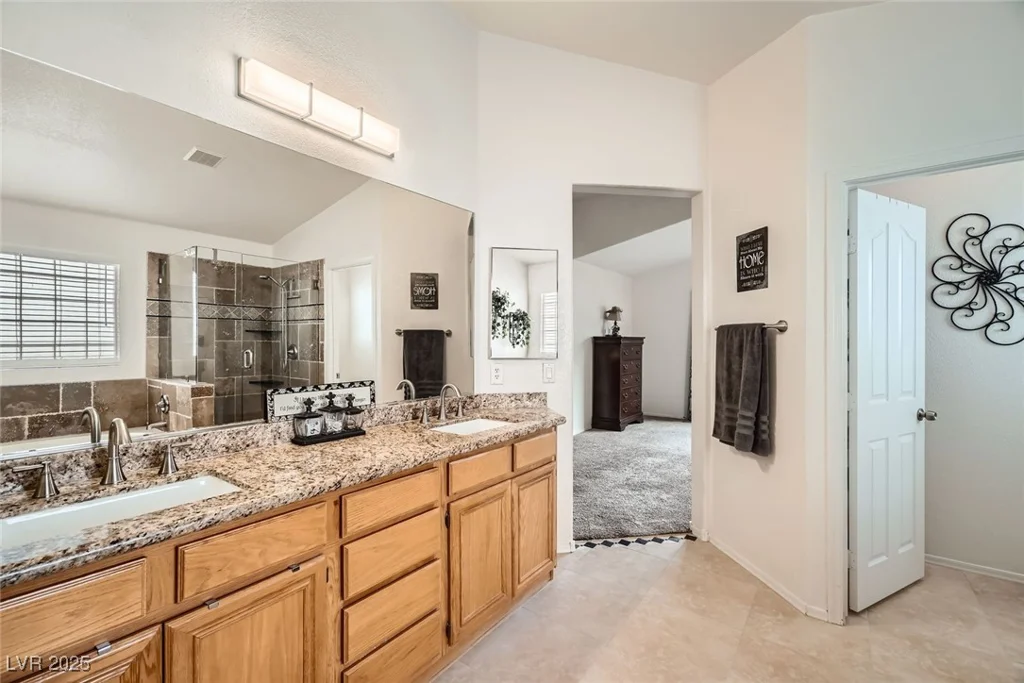 9071 Ravenhurst, Las Vegas, NV 89123