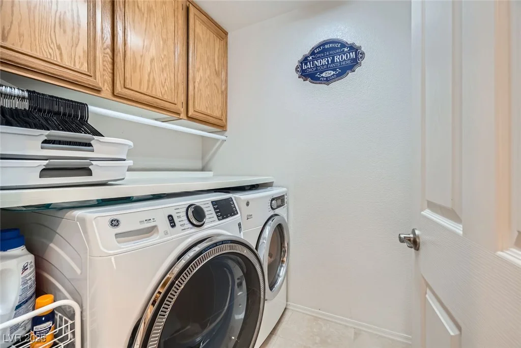 9071 Ravenhurst, Las Vegas, NV 89123