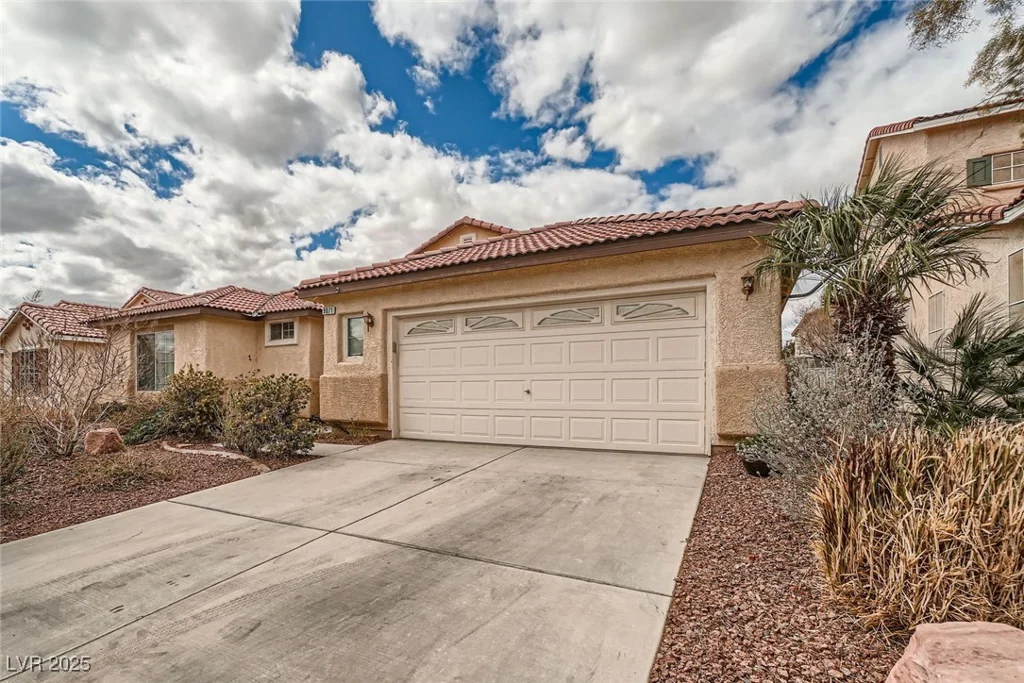9071 Ravenhurst, Las Vegas, NV 89123
