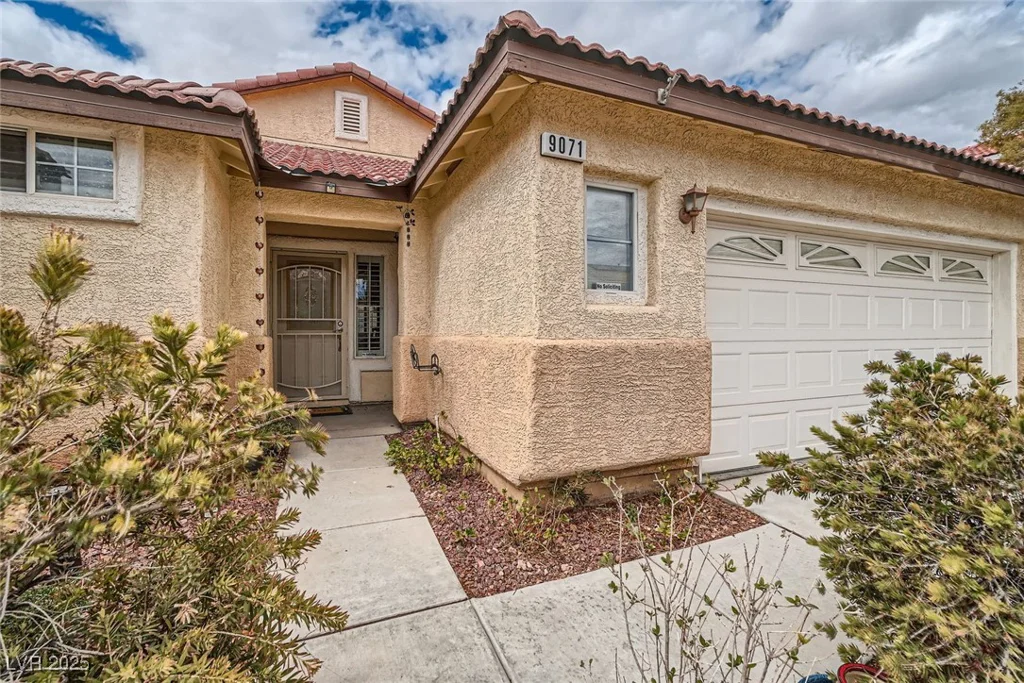 9071 Ravenhurst, Las Vegas, NV 89123