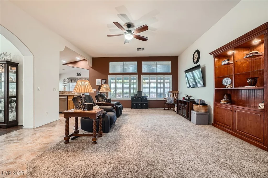 9071 Ravenhurst, Las Vegas, NV 89123