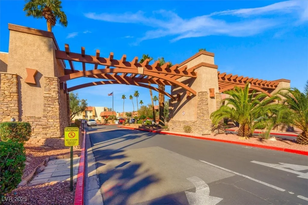 5060 Indian River, Las Vegas, NV 89103