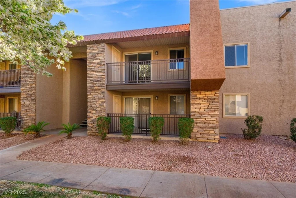 5060 Indian River, Las Vegas, NV 89103