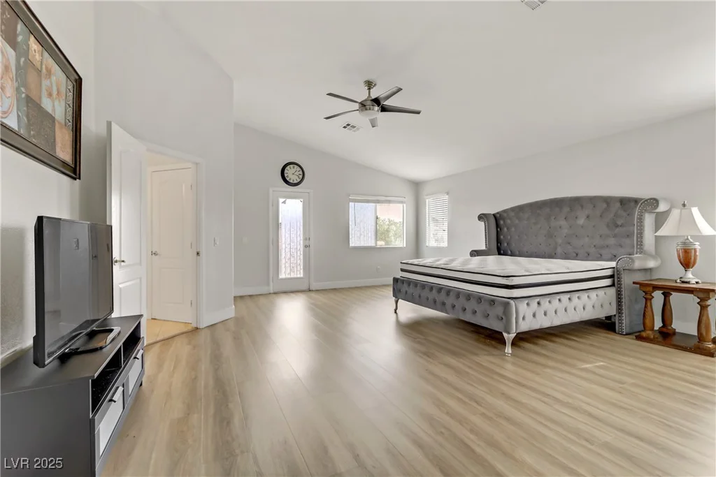 6938 Silk Oak, Las Vegas, NV 89148