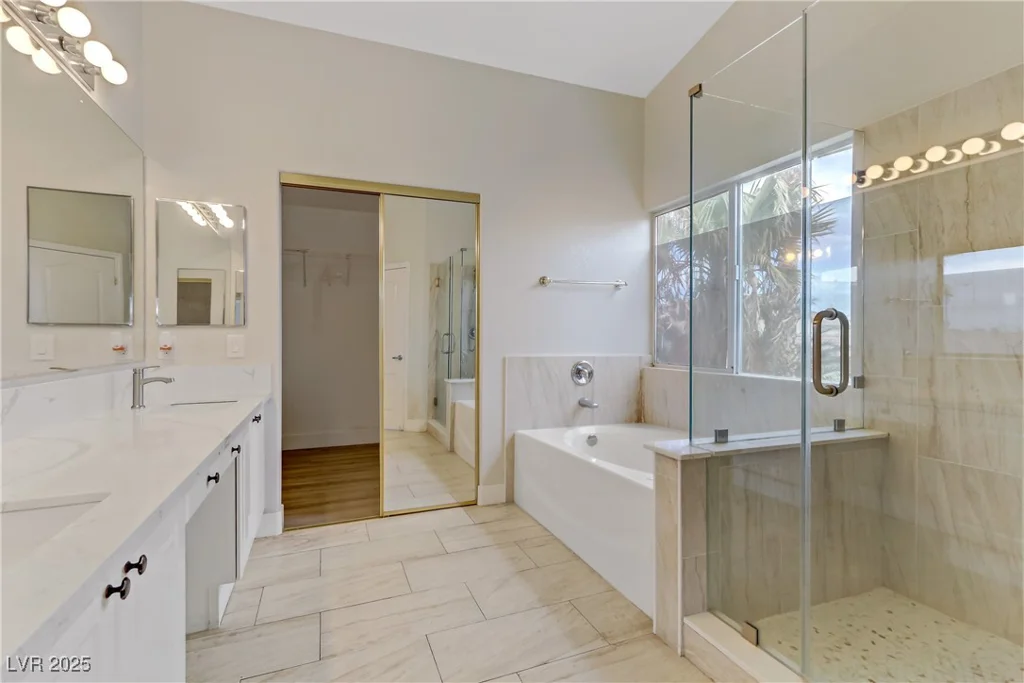 6938 Silk Oak, Las Vegas, NV 89148