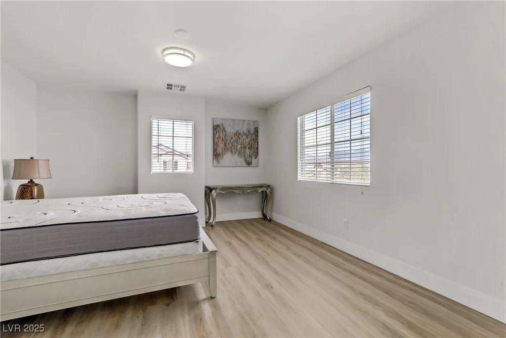 6938 Silk Oak, Las Vegas, NV 89148