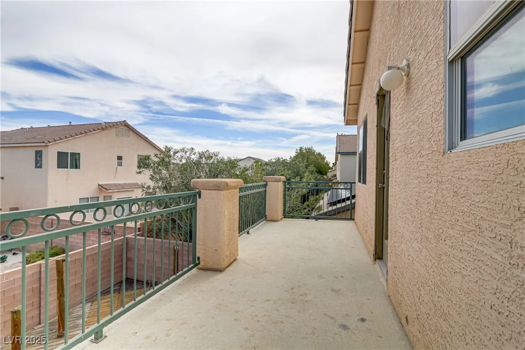 6938 Silk Oak, Las Vegas, NV 89148