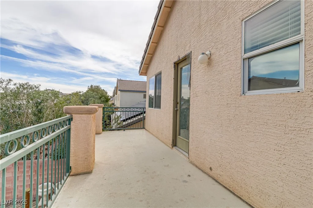 6938 Silk Oak, Las Vegas, NV 89148