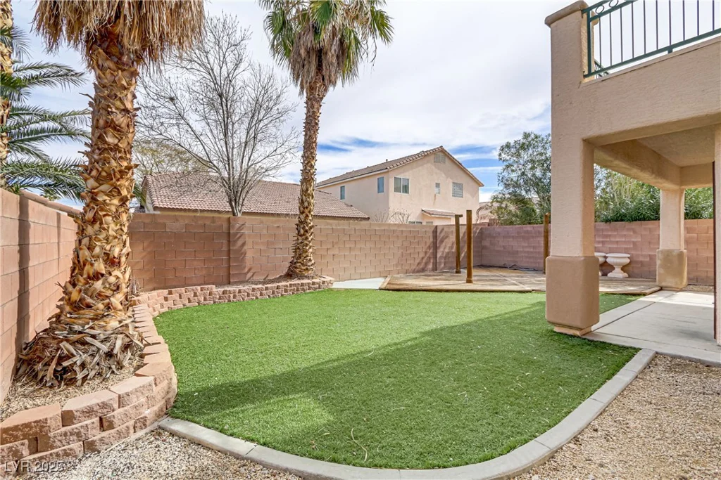 6938 Silk Oak, Las Vegas, NV 89148