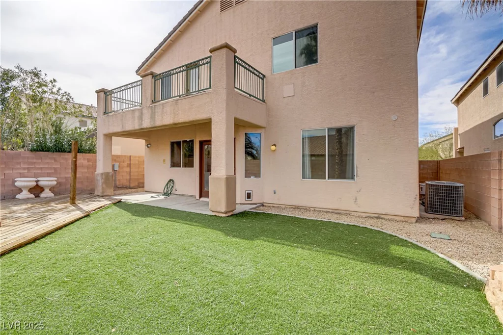 6938 Silk Oak, Las Vegas, NV 89148