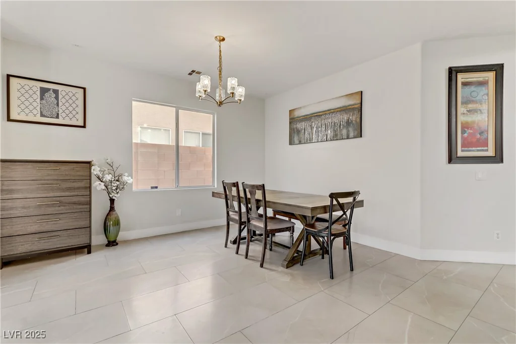 6938 Silk Oak, Las Vegas, NV 89148