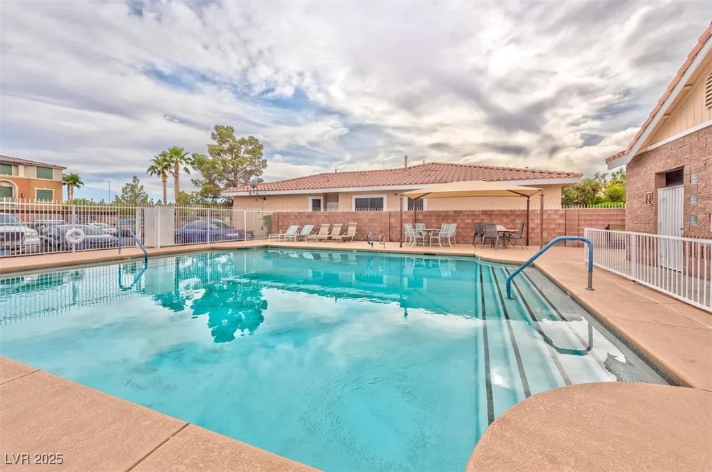 9002 Purple Leaf, Las Vegas, NV 89123