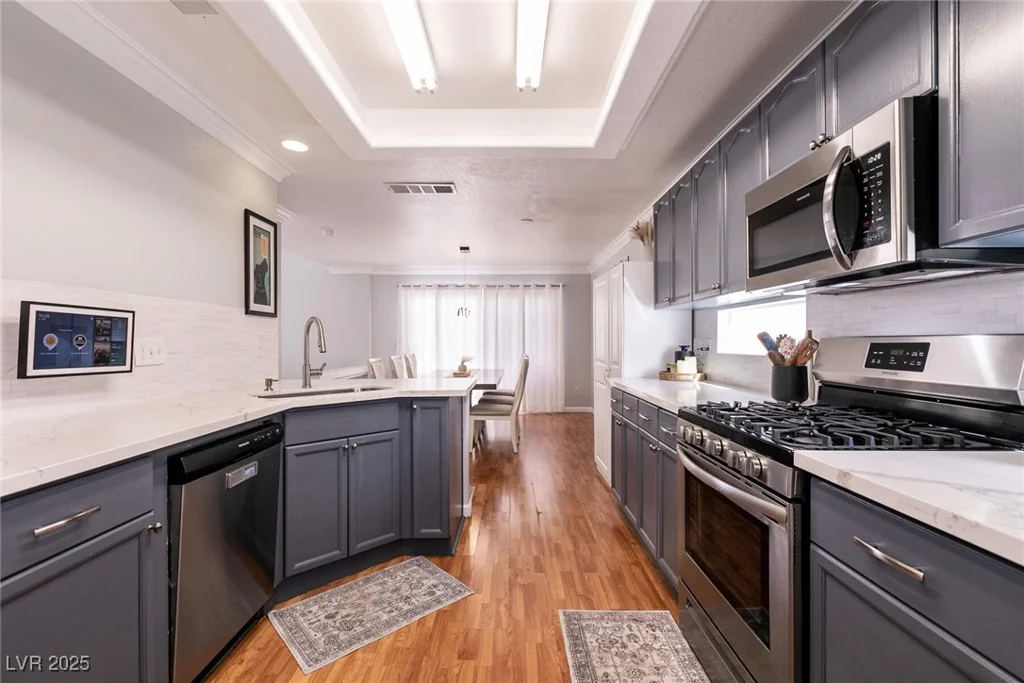 8872 Hampton Green, Las Vegas, NV 89129