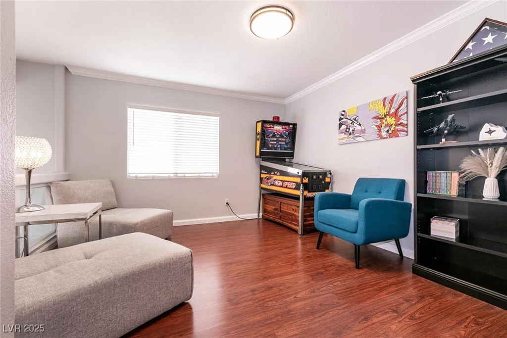 8872 Hampton Green, Las Vegas, NV 89129