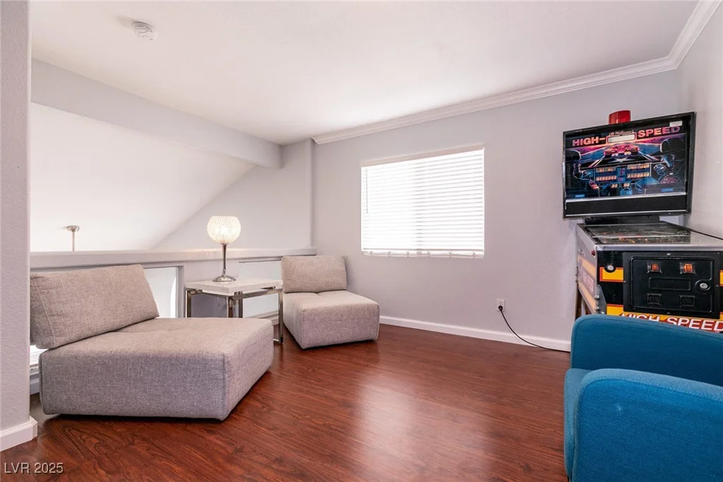 8872 Hampton Green, Las Vegas, NV 89129