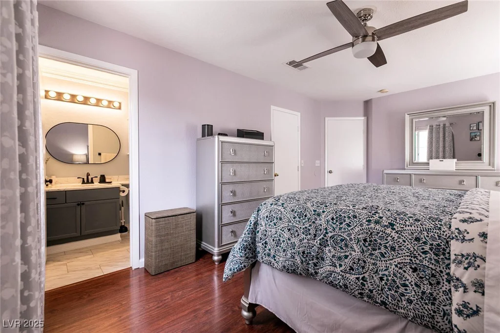 8872 Hampton Green, Las Vegas, NV 89129