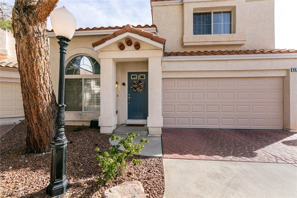 8872 Hampton Green, Las Vegas, NV 89129