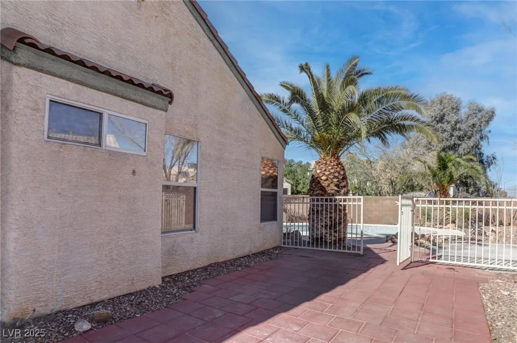 3640 Chateau Meadow, Las Vegas, NV 89129