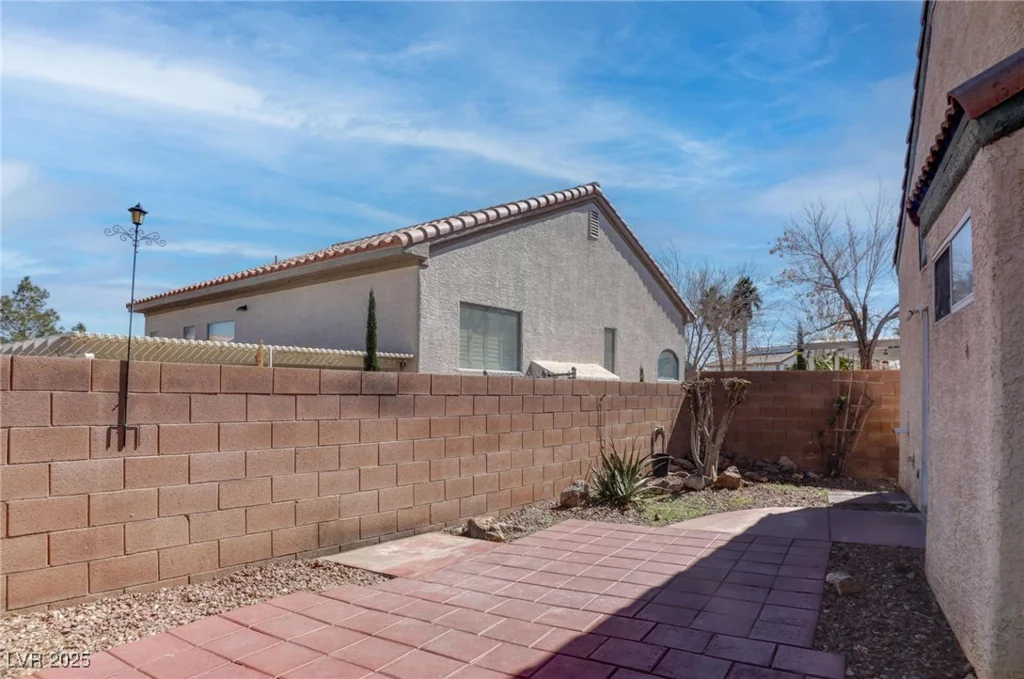 3640 Chateau Meadow, Las Vegas, NV 89129