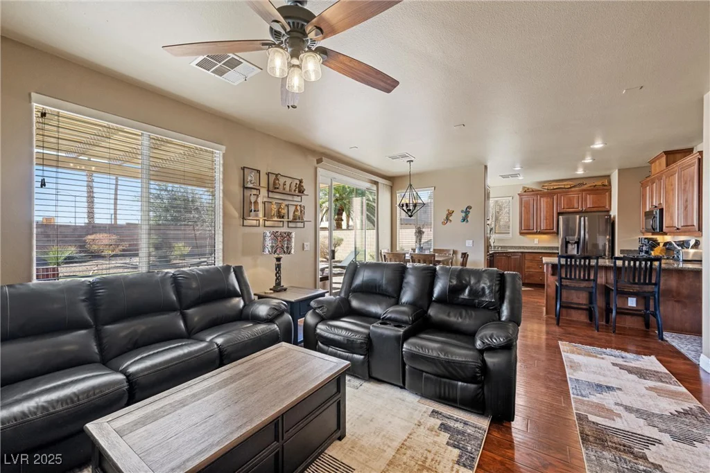 511 Via Ripagrande, Henderson, NV 89011