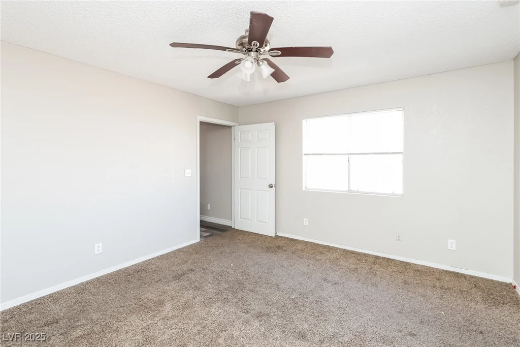 557 Liverpool, Henderson, NV 89011