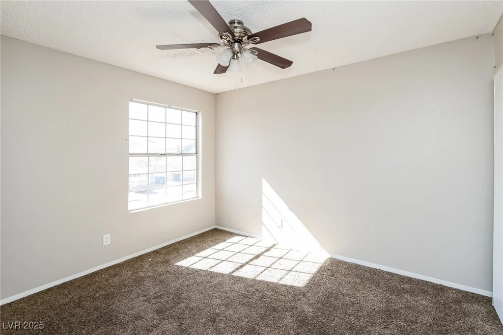 557 Liverpool, Henderson, NV 89011