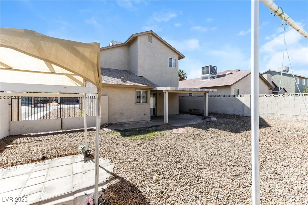 557 Liverpool, Henderson, NV 89011