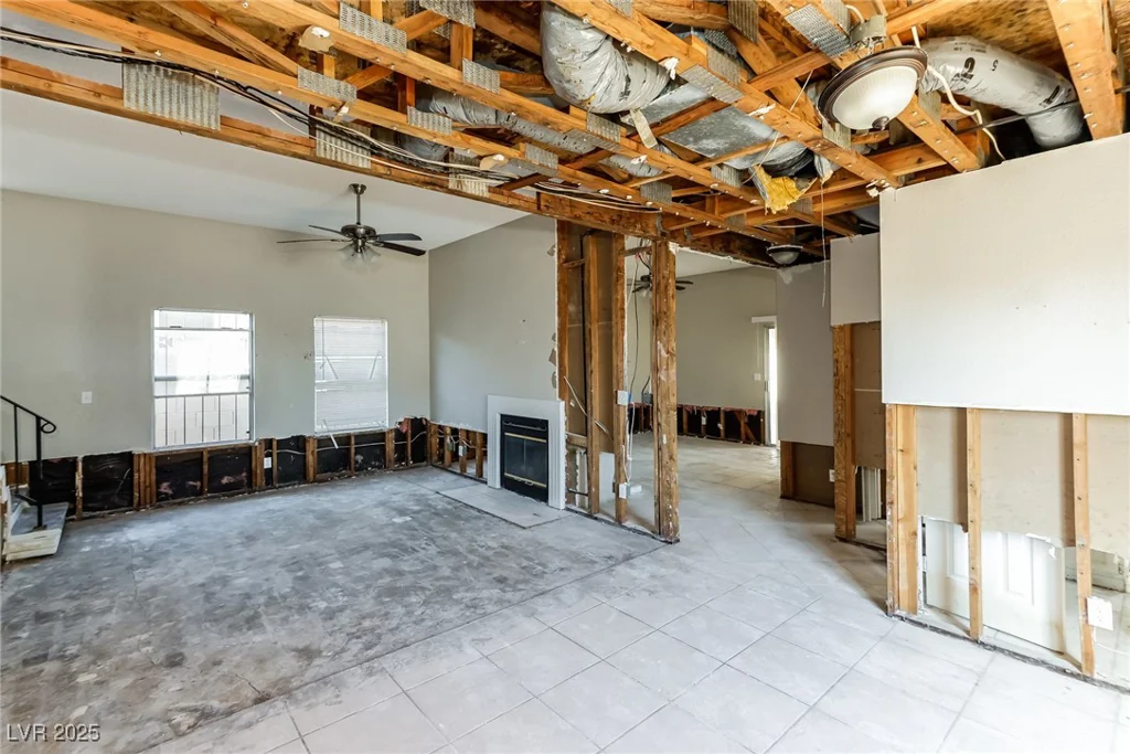 557 Liverpool, Henderson, NV 89011