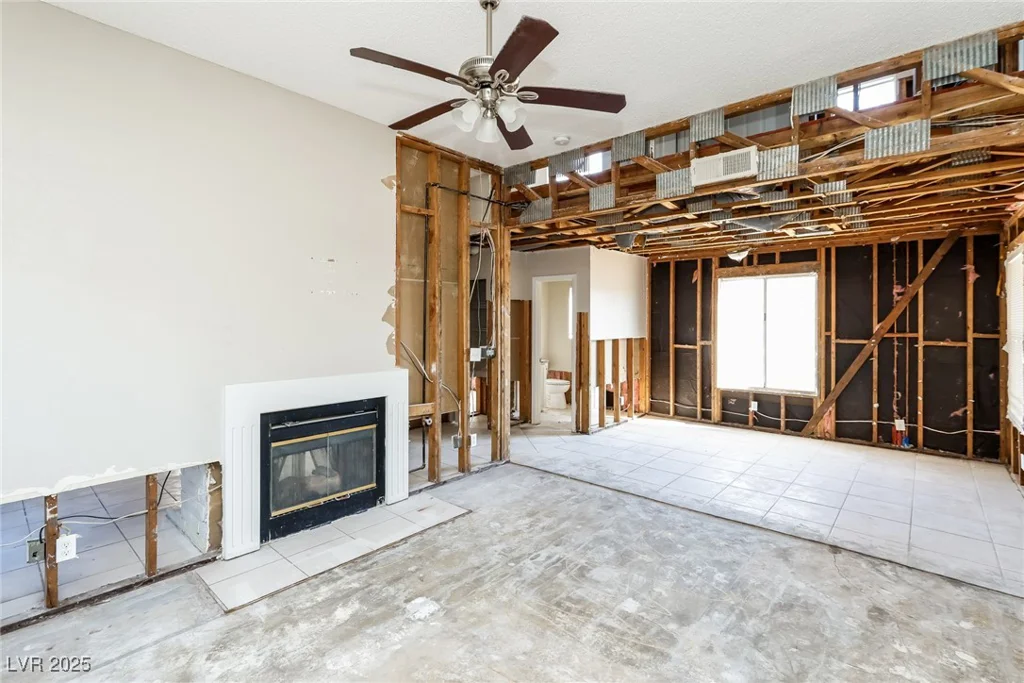 557 Liverpool, Henderson, NV 89011