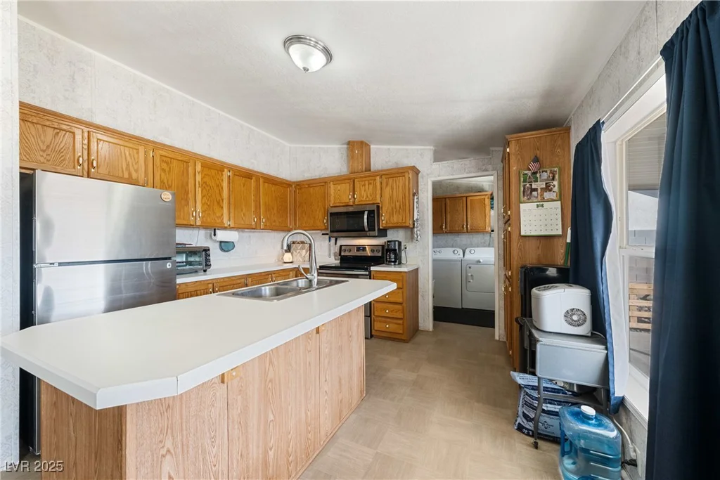633 Simkins, Pahrump, NV 89060