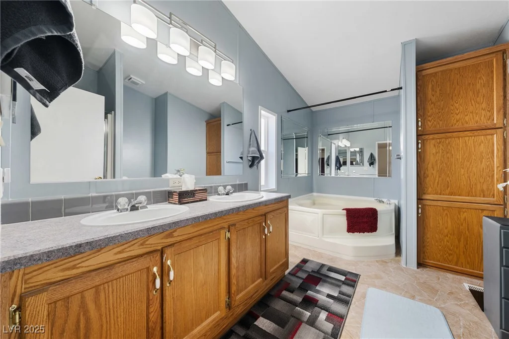 633 Simkins, Pahrump, NV 89060