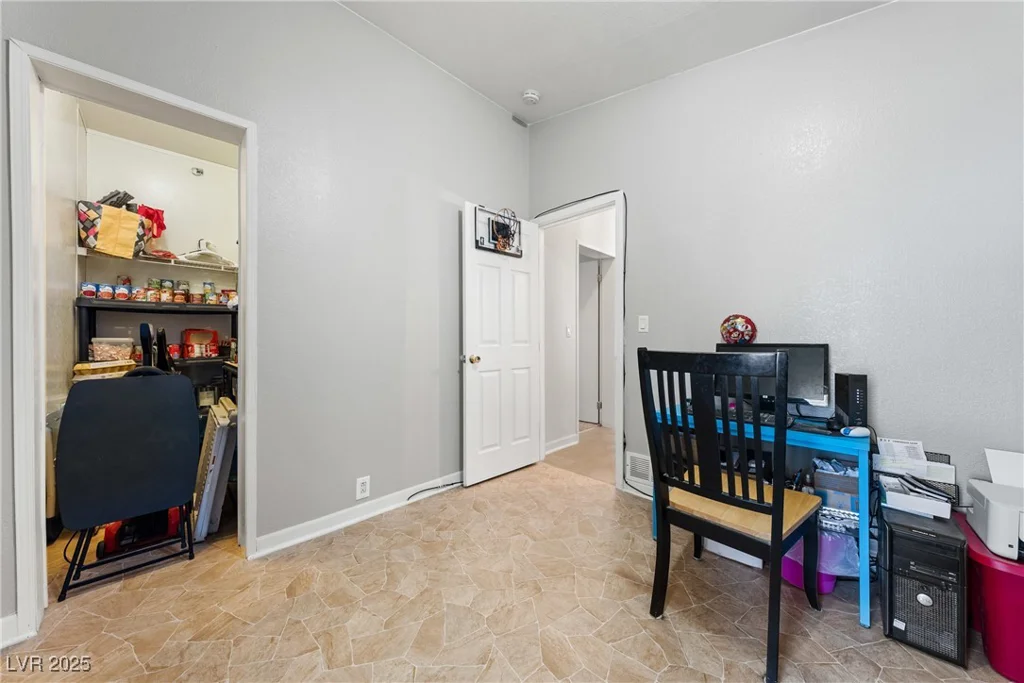 633 Simkins, Pahrump, NV 89060