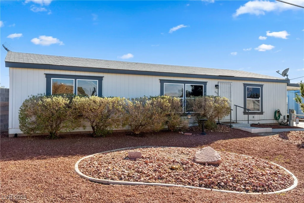 633 Simkins, Pahrump, NV 89060