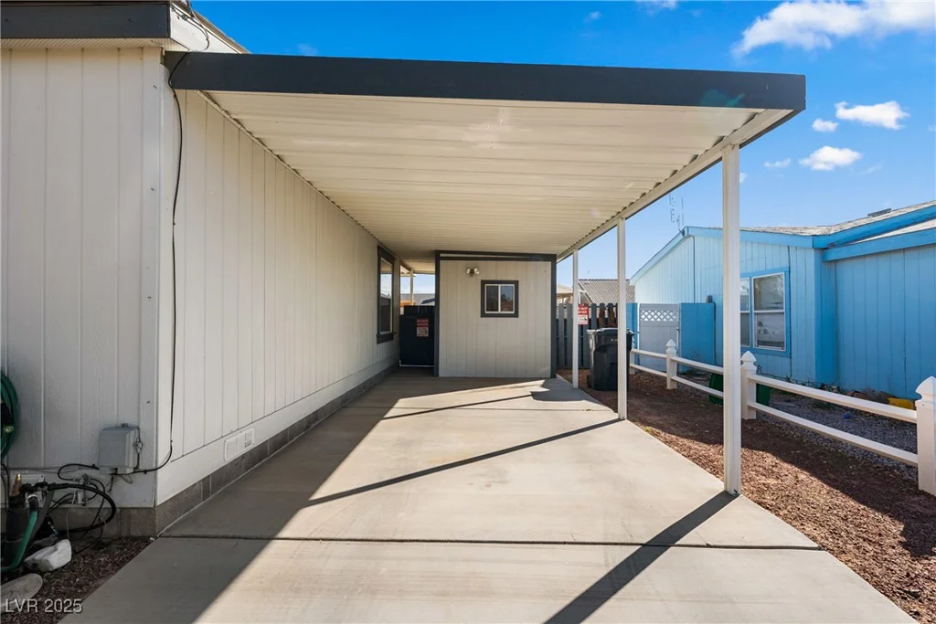 633 Simkins, Pahrump, NV 89060