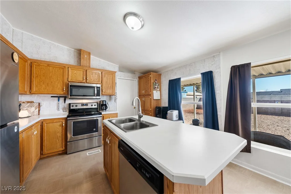 633 Simkins, Pahrump, NV 89060