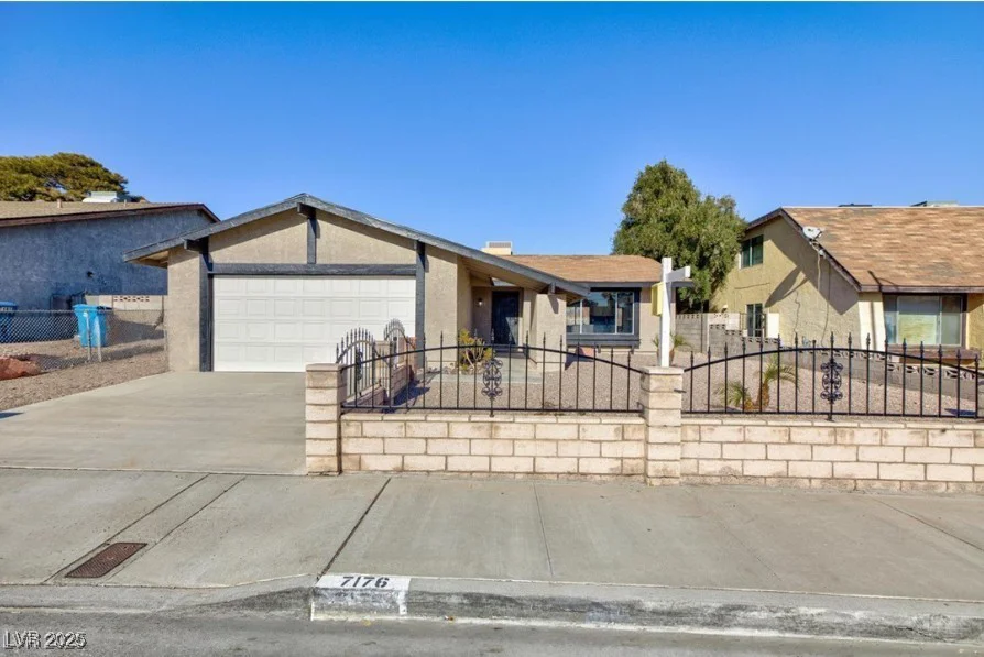7176 Southpark, Las Vegas, NV 89147