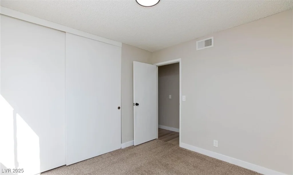7176 Southpark, Las Vegas, NV 89147