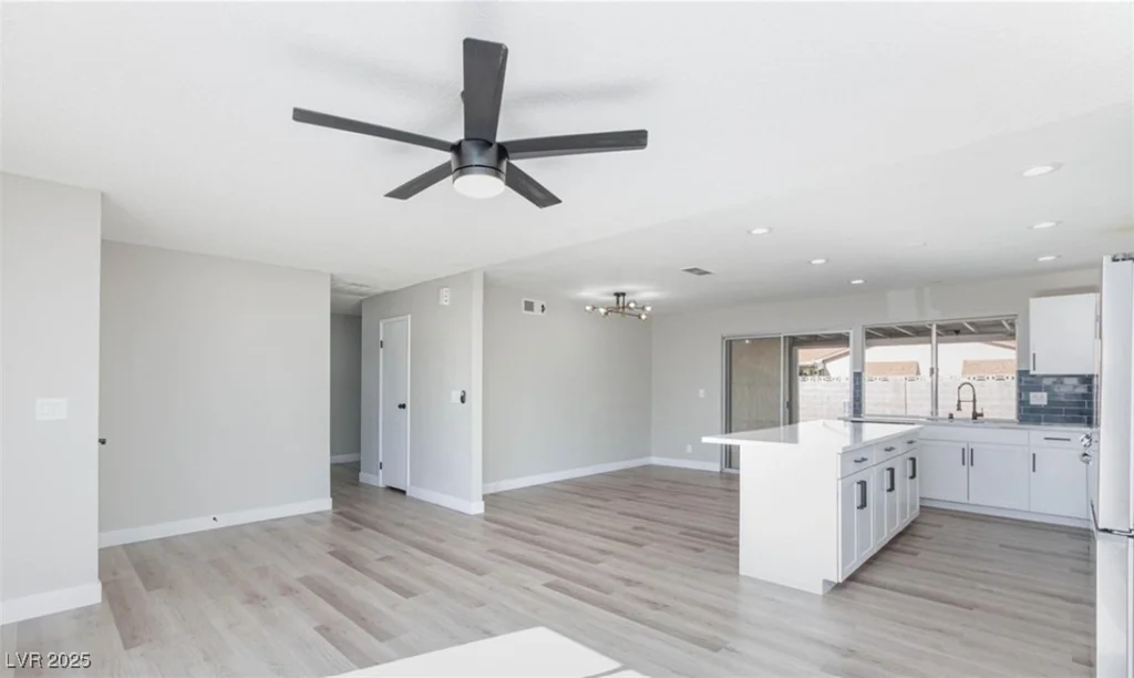 7176 Southpark, Las Vegas, NV 89147